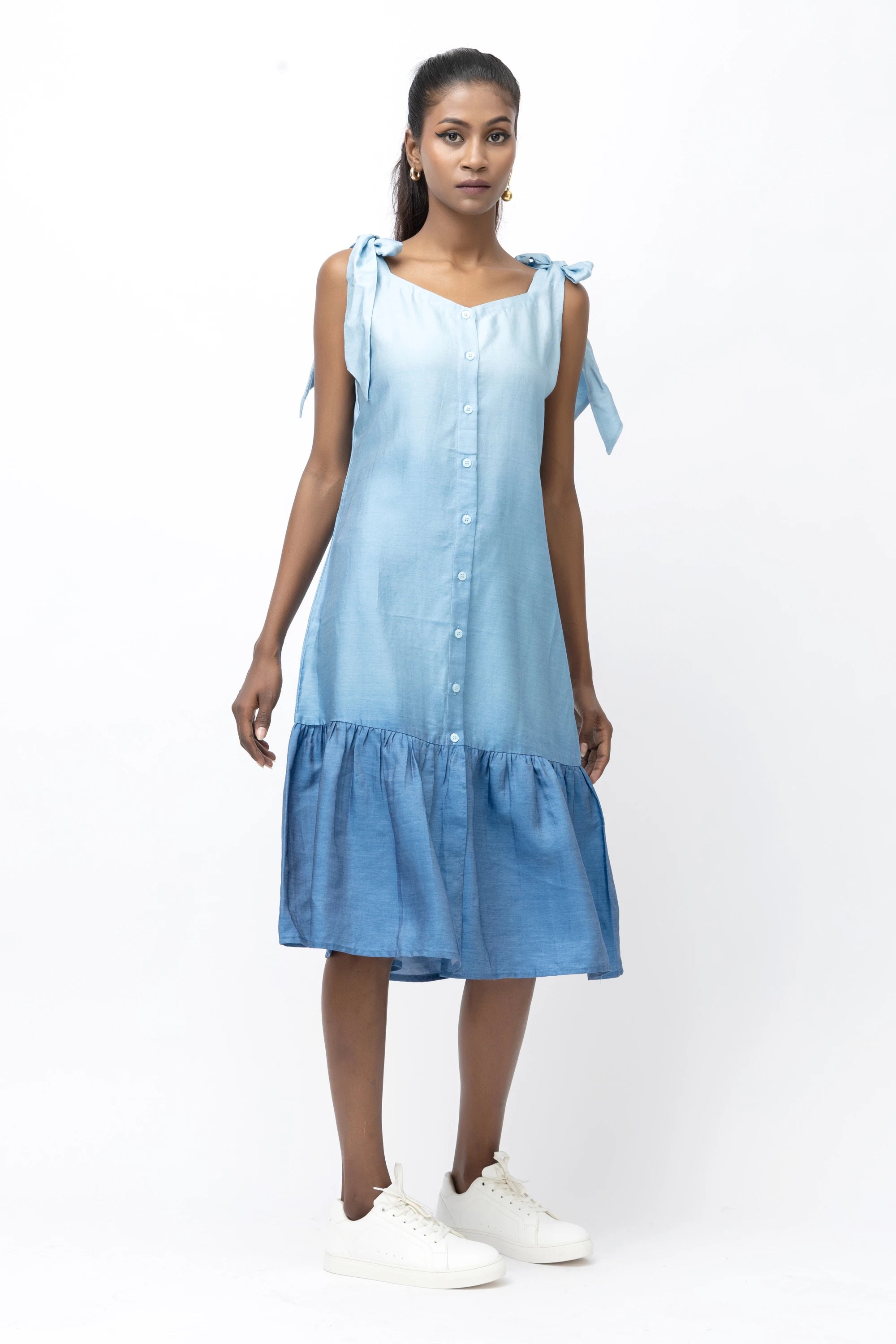 Blue Mirage Dress – A Vision of Effortless Style